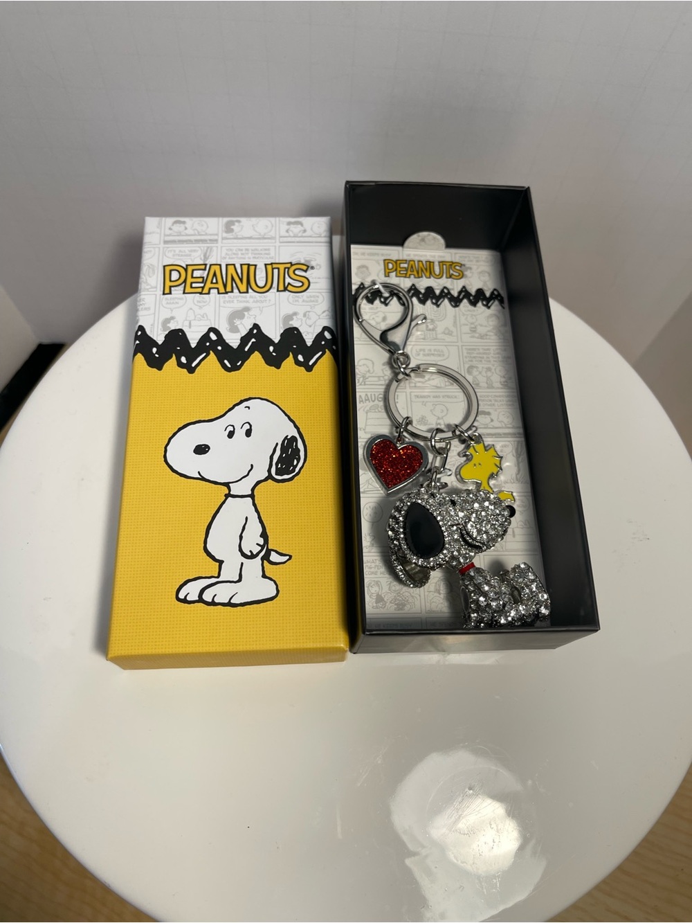 Peanuts Snoopy Pave 3D Bling Bag Charm w/red heart & Woodstock - NIB ** - Picture 2 of 4